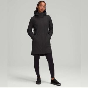 Lululemon Rain Rebel Jacket – Black Size 6